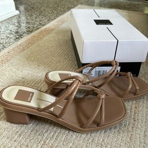 Dolce Vita Rubin Sandals, size 8